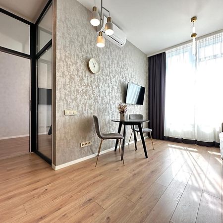 Kador Home Hotel Downtown Kiev Bilik gambar