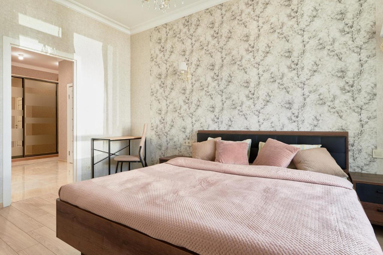 Kador Home Hotel Downtown Kiev Luaran gambar